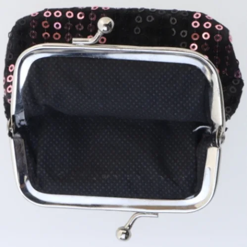 Pung med pailletter (str. 9 x 7 cm)