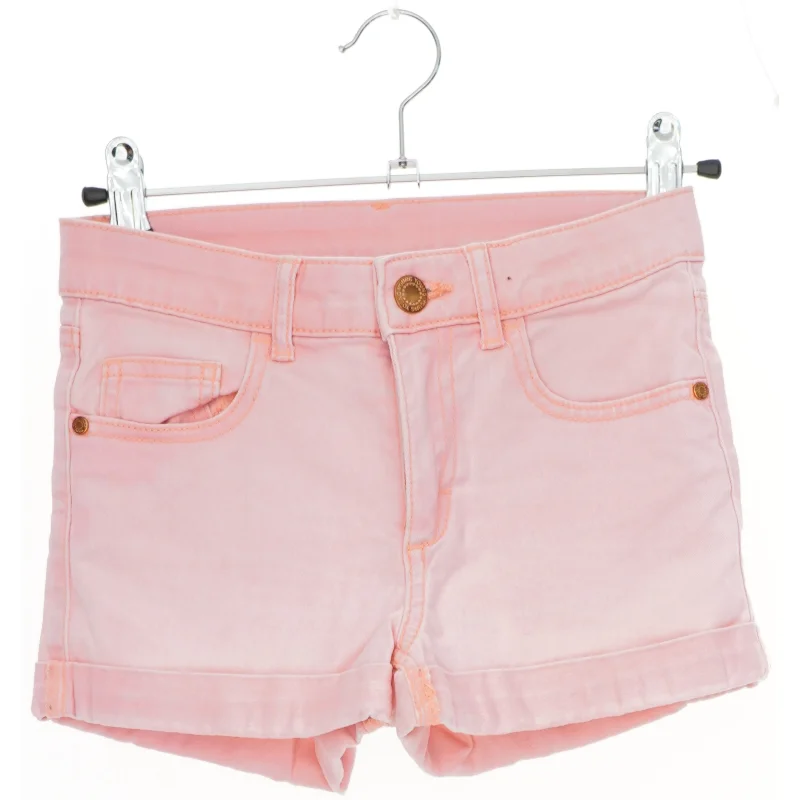 Lyserøde shorts til børn fra H&M (str. 134)