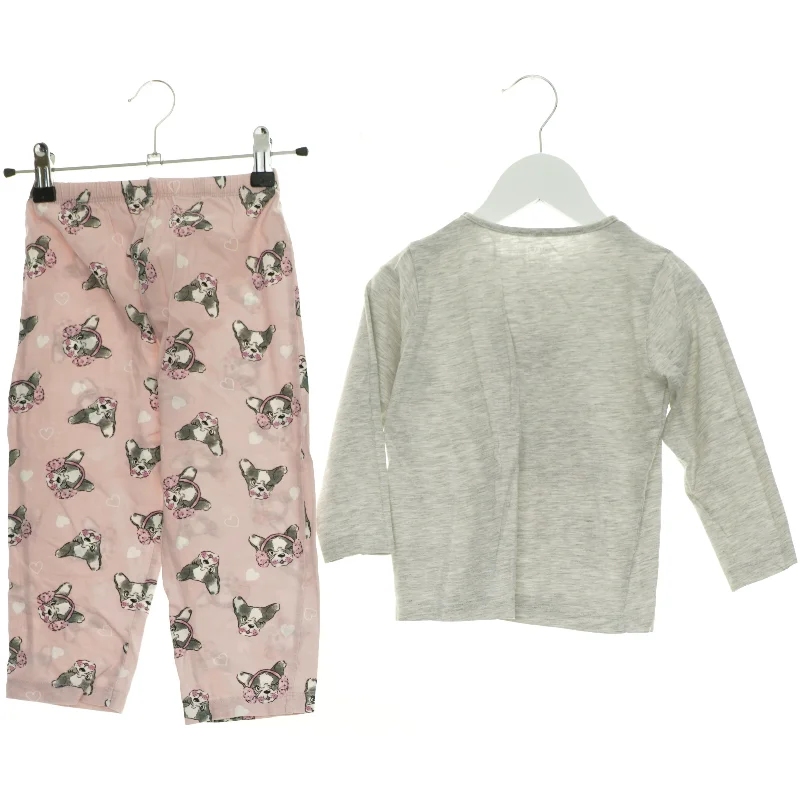 Nattøj (2 dele) fra Primark (str. 92 cm)