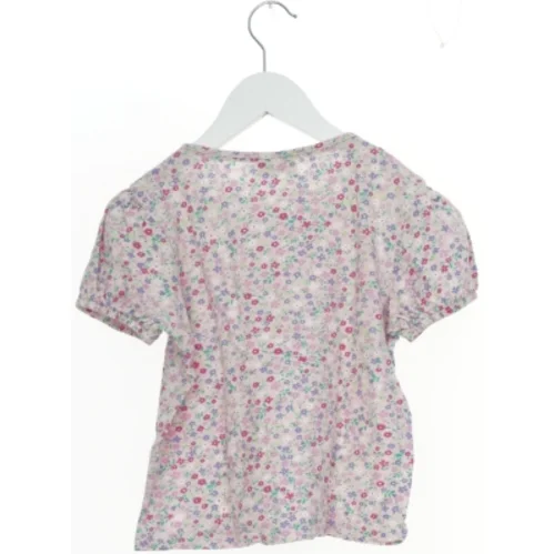 Blomstret bluse til børn fra KappAhl (str. 122)