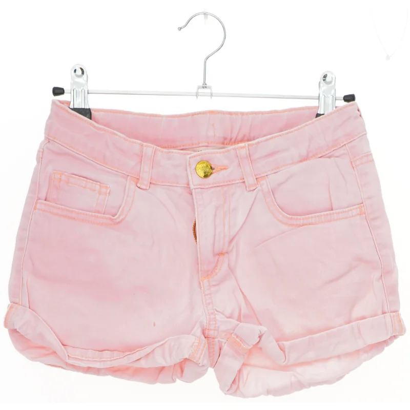 Lyserøde shorts fra H&M (str. 146)