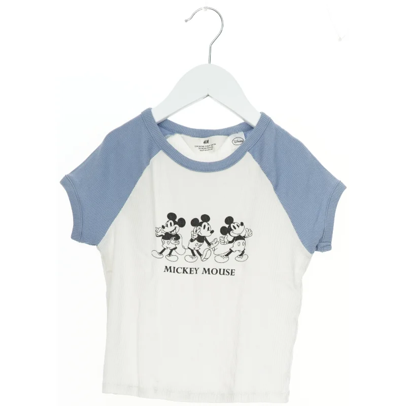 Disney T-shirt med Mickey Mouse motiv fra H&M (str. 134)