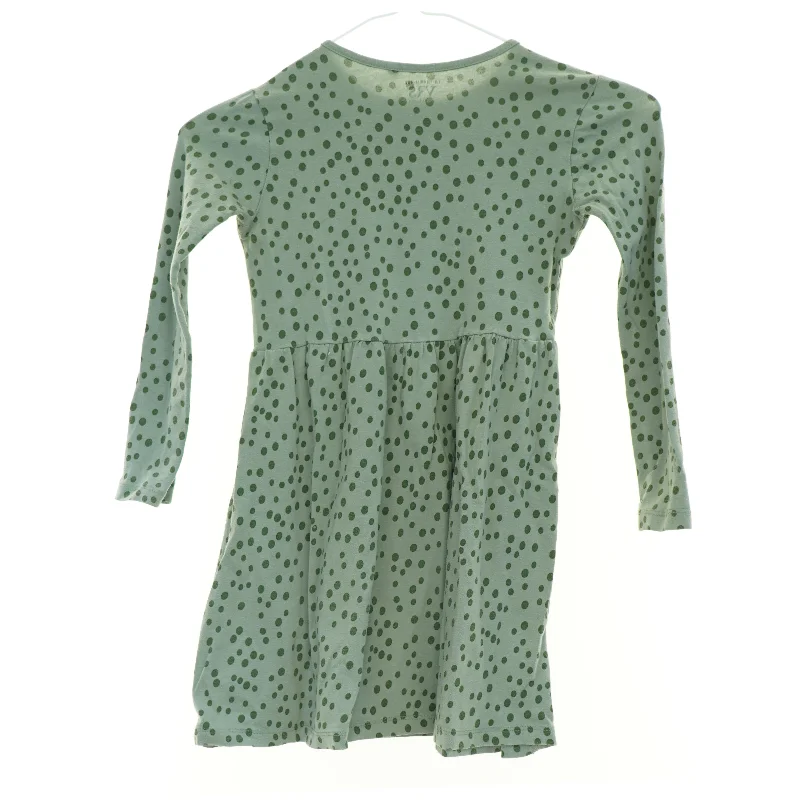 Kjole fra VRS (str. 110 cm)