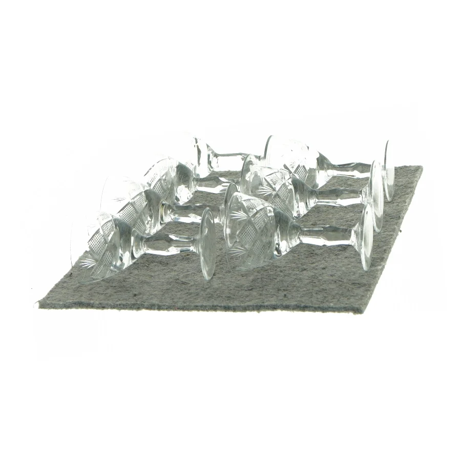 7 snapseglas fra uk (str. 8 CM Ø 45)