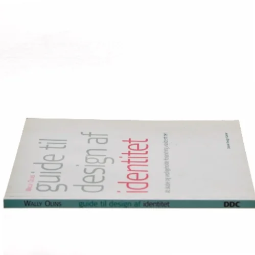 Guide til design af identitet af Wally Olins (Bog)