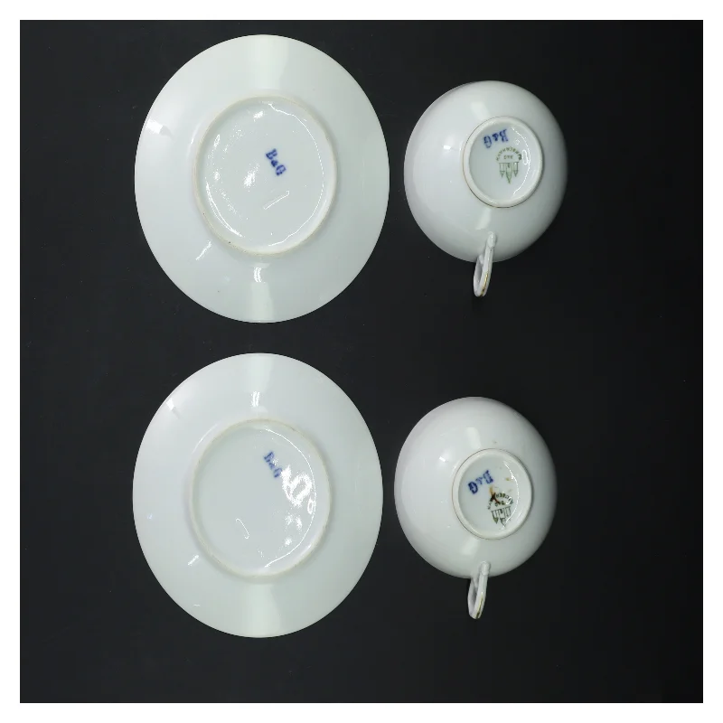 Sæt med kaffekopper og underkopper fra Bing Og Grøndal (str. kop ø 8,5 cm, underkop ø 13 cm)