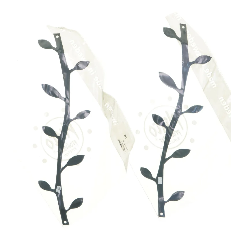 2 stk. knagerækker i sort metal (str. 37 cm)