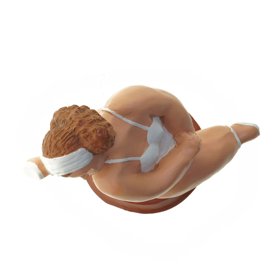Resinfigur af kvinde i yogastilling (str. 32 cm)
