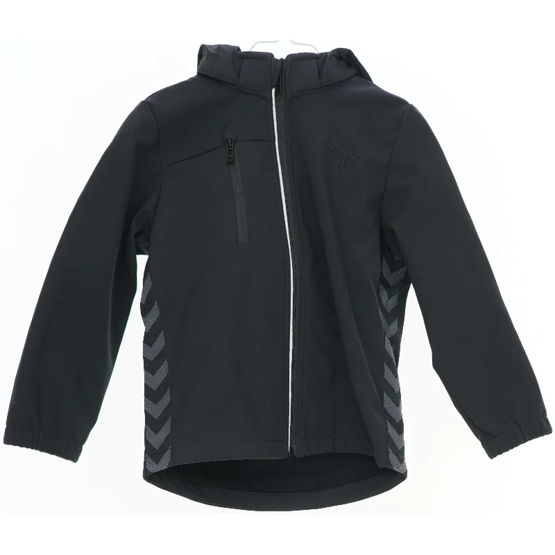 Softshell jakke dreng m. hætte fra Hummel (str. 116)