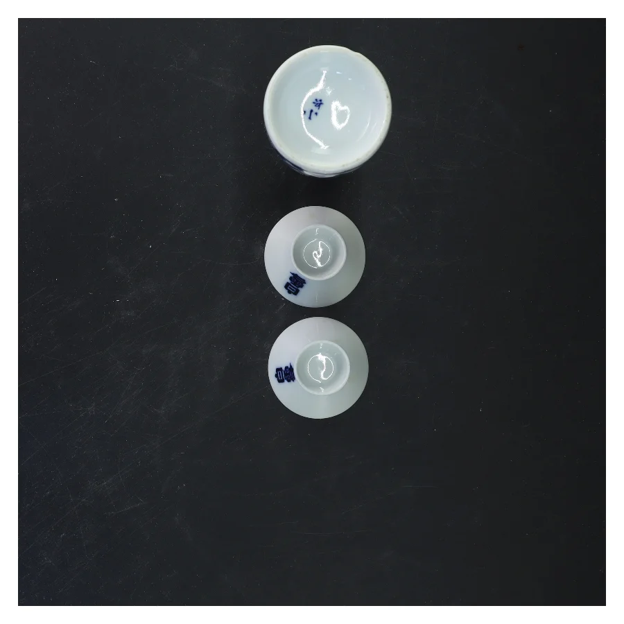 Sake flaske og kopper (str. 13 cm)