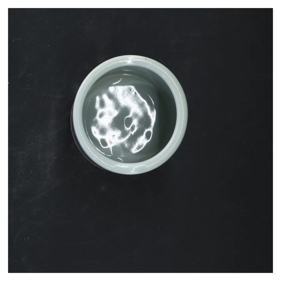 Pensel krus med drage motiv (str. 12x9 cm)