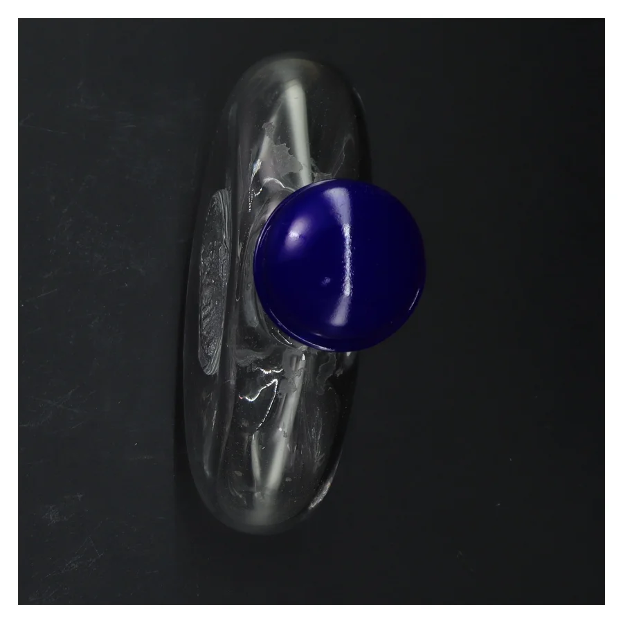 Rund karaffel med blå prop (str. 19 cm)