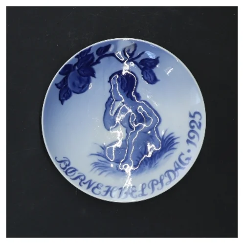 Dekorativ tallerken med motiv fra Royal Copenhagen (str. Ø 13 cm)