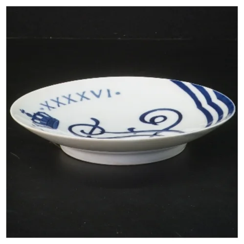 Porcelænstallerken med kongekrone fra Royal Copenhagen (str. Ø 17,5 cm)