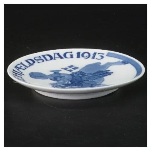 Børnehjælpsdag 1913 porcelænstallerken fra Royal Copenhagen (str. Ø 12,5 cm)
