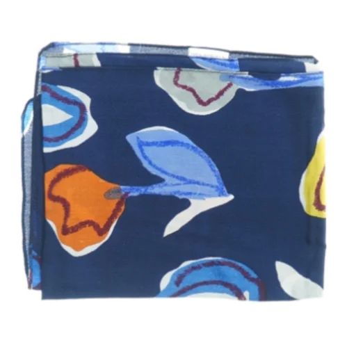 Silketørklæde med blomstermotiver (str. 30 x 137 cm)