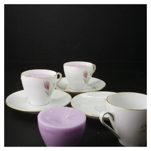 Duftlys i thekopper.