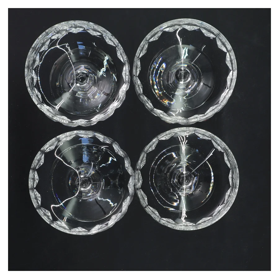 Champagneglas sæt (str. 4 stk Ø 9 cm længde 12 cm)