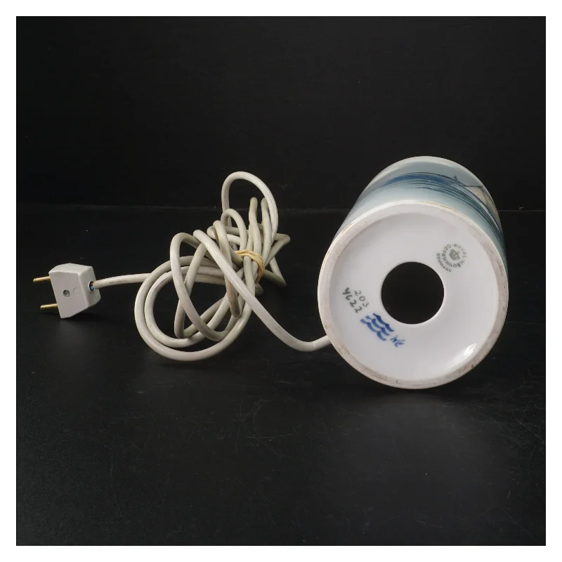 Porcelænslampe med skibsmotiv fra Royal Copenhagen (str. H. 33 cm ø. 10 cm)