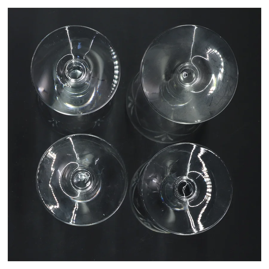 Fire Ulla vinglas med mønster (str. 4 stk Ø 7,5 cm længde 17,5 cm)