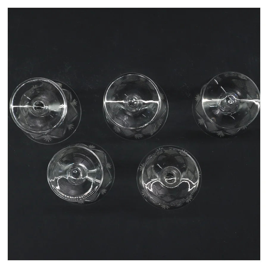 Wien Antik Krystalglas sæt 5 stk (str. 6 stk Ø 5,5 cm længde 8,5 cm)