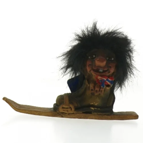Fosse-Troll på ski figur fra Fosse-troll (str. 19x10 cm)