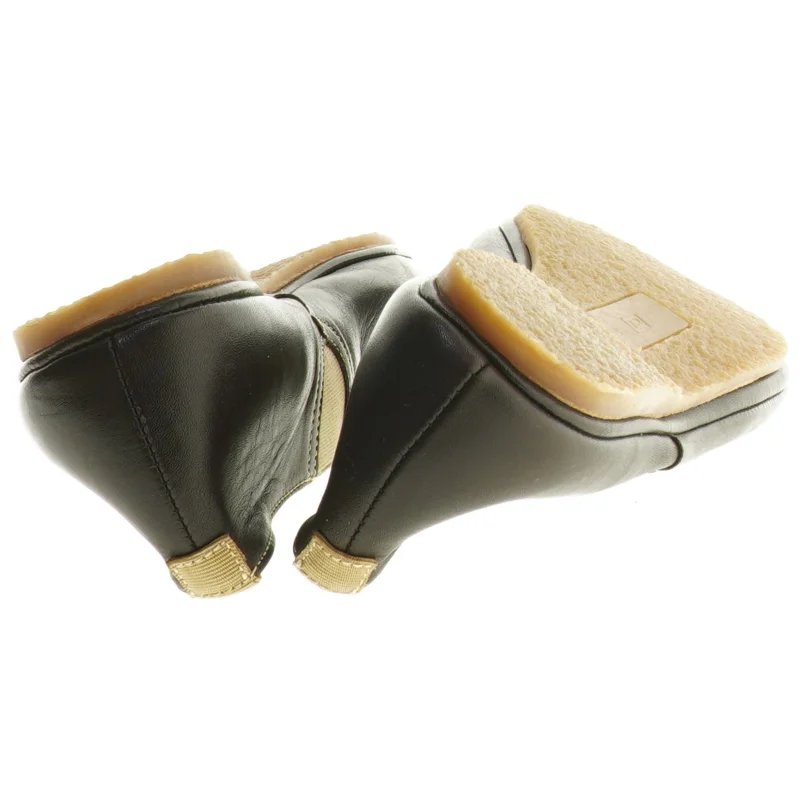 Gidigio sko med elastik nye (str. 38)