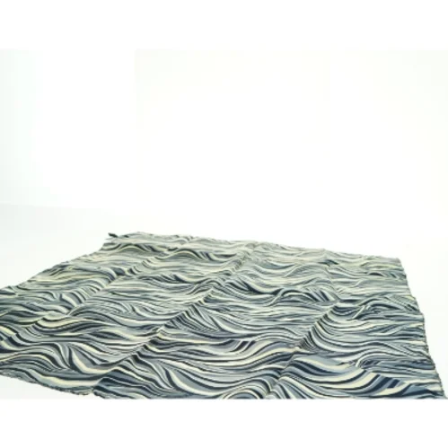 Silketørklæde fra Bee Q (str. 68 x 67 cm)