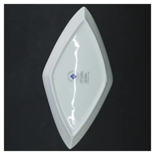 Firklöveren Victoria sauceskål samt underskål (str. 24 cm)