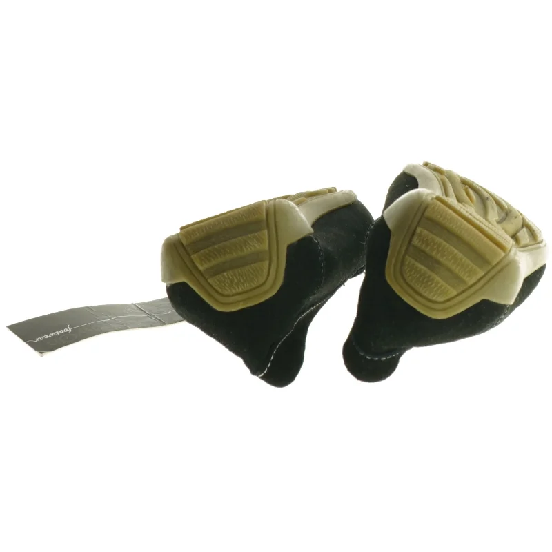 Sorte damesko i ruskind (str. 37)