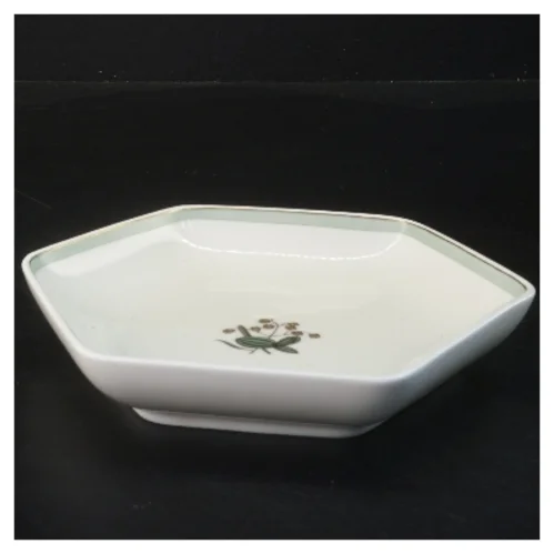 Hexagonal porcelæns fad Hjertegræs, Royal Copenhagen (str. 17 cm) fra Royal Copenhagen