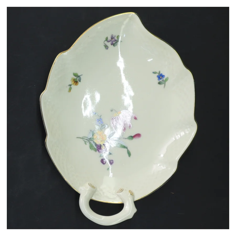 B&G Saksisk Blomst fad (str. 20x15 cm)