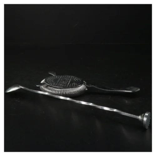 Cocktailsæt med si og drinksske fra Martini (str. 26 cm)