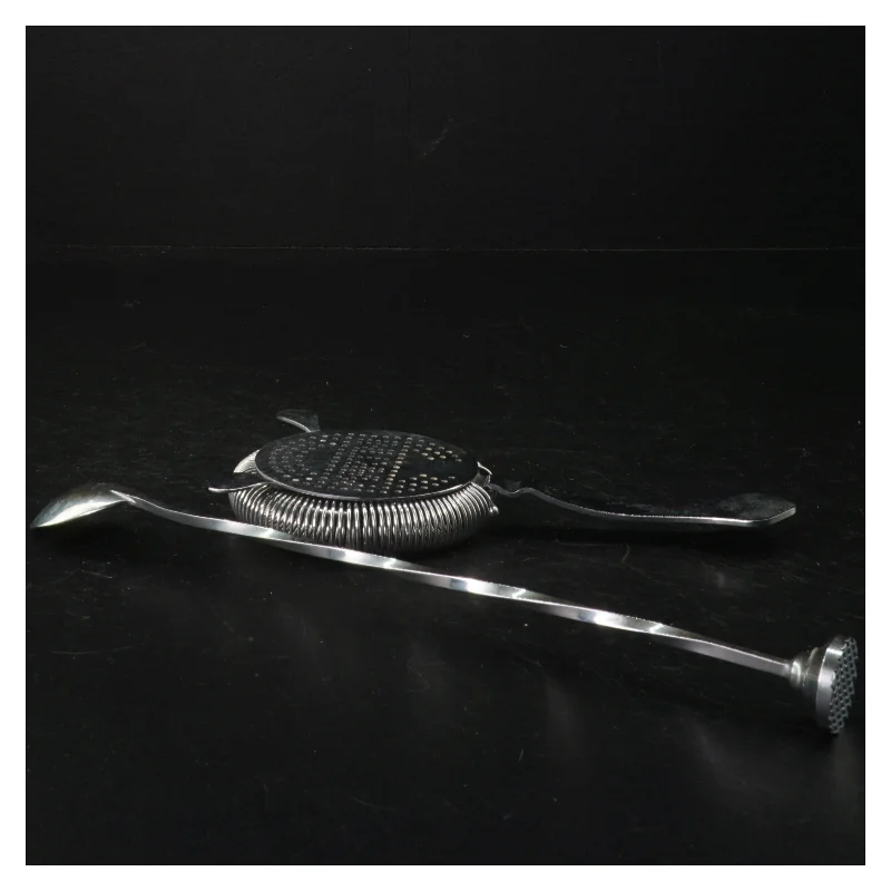 Cocktailsæt med si og drinksske fra Martini (str. 26 cm)