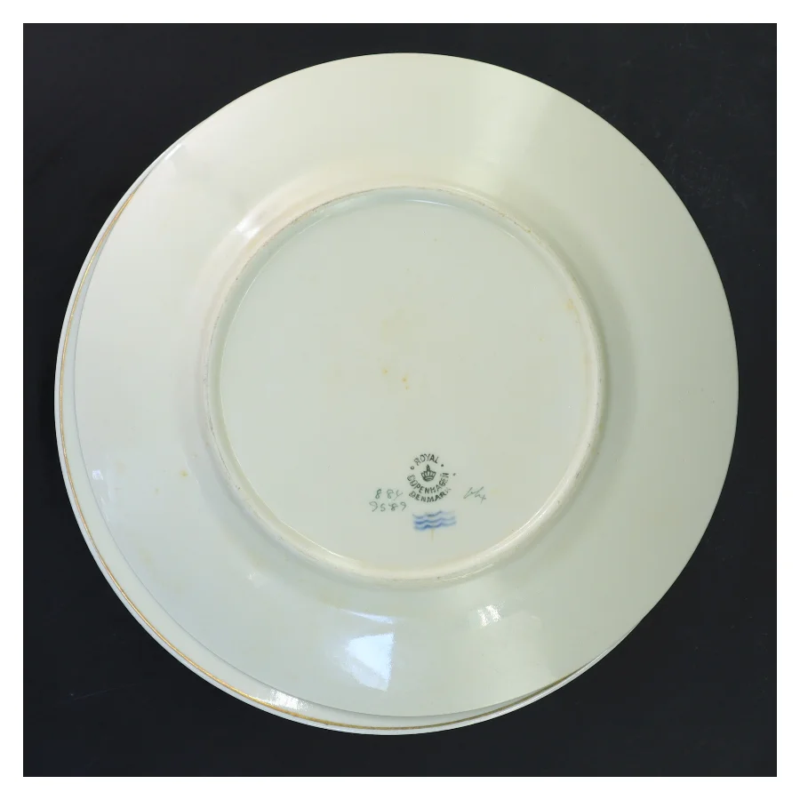 Frokost tallerkener Hjertegræs, Royal Copenhagen(str. 5 stk Ø 22 cm) fra Royal Copenhagen (str. 5 stk Ø 22 cm)