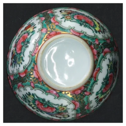 Porcelænsskål med farverig dekoration (str. Ø 12 cm)