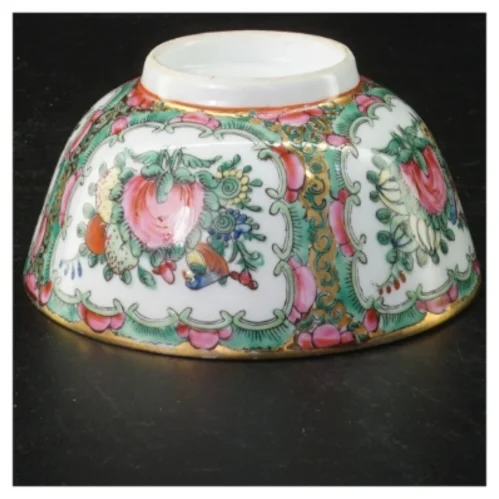 Porcelænsskål med farverig dekoration (str. Ø 12 cm)