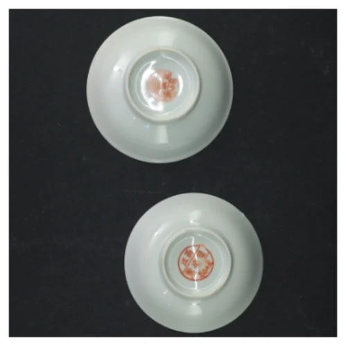 Dekoreret porcelænstallerkener (str. Ø 8 cm)