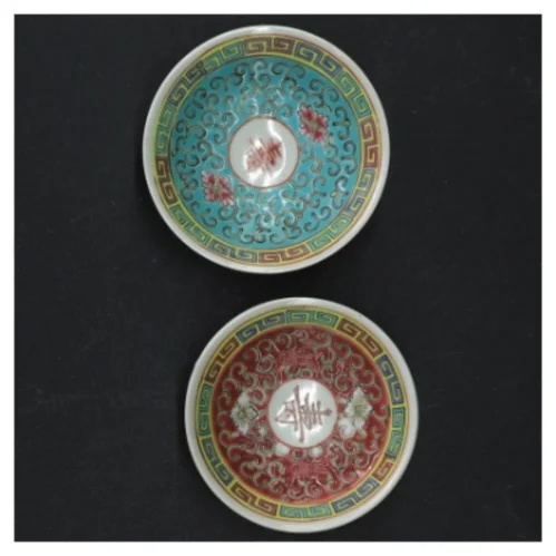 Dekoreret porcelænstallerkener (str. Ø 8 cm)