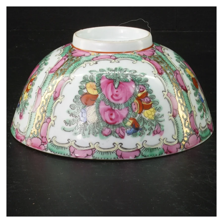 Kinesisk porcelænsskål (str. Ø 16 cm)