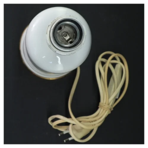 Bordlampe hvid porcelæn (str. H 28 cm)