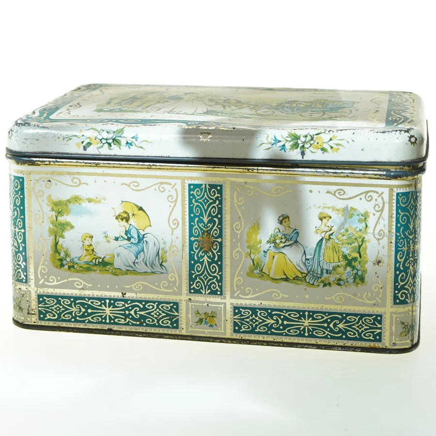 Rektangulær vintage blikæske (str. 27x18 cm)