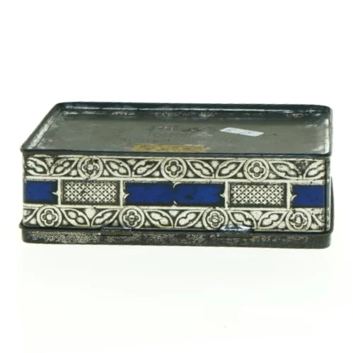 Dekoteret metal æske (str. 17 x 12 x 5 cm)