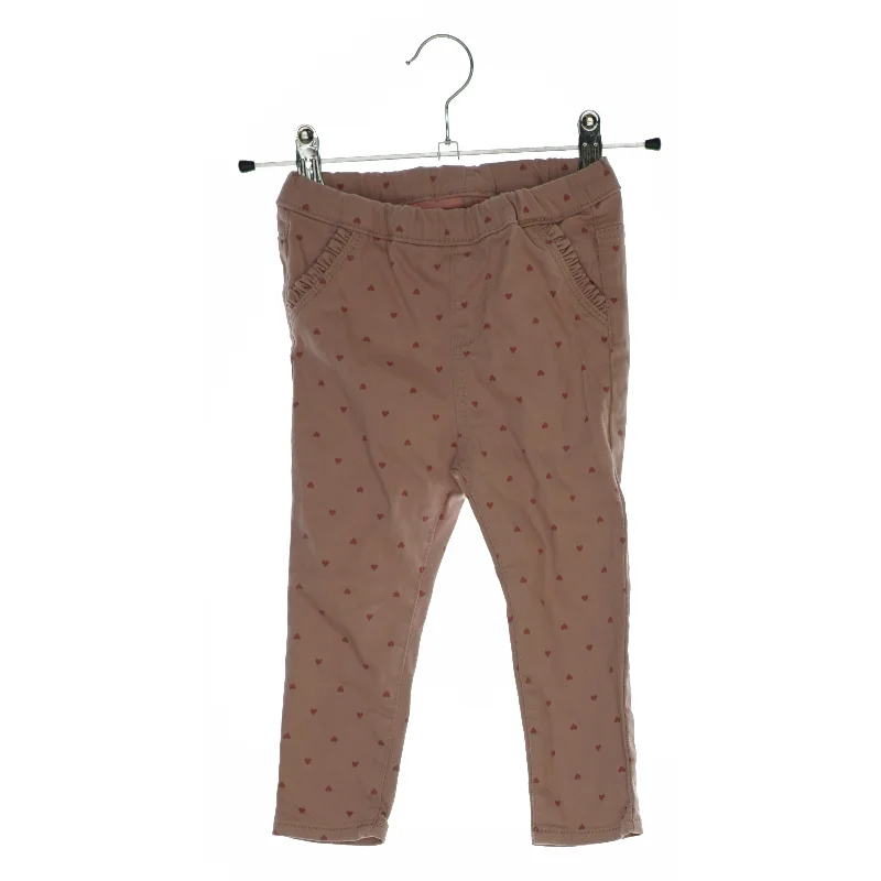 Cowboy bukser med hjerter fra H&M (str. 86)