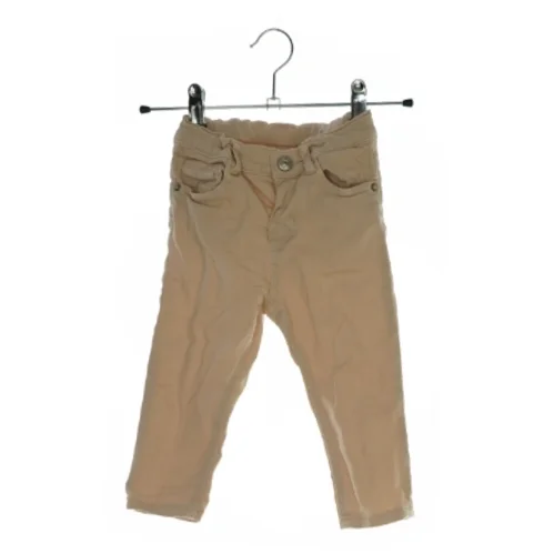 Cowboybukser fra H&M (str. 86)