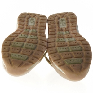 Børnesko med velcro fra ZigZag (str. 34 )