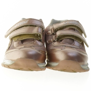 Børnesko med velcro fra ZigZag (str. 34 )