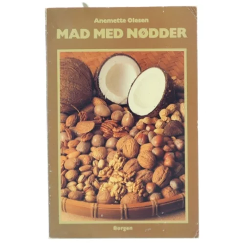 Mad med nødder af Anemette Olesen (Bog)