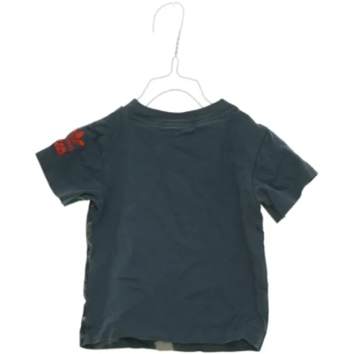 T-Shirt fra Adidas (str. 74 cm)