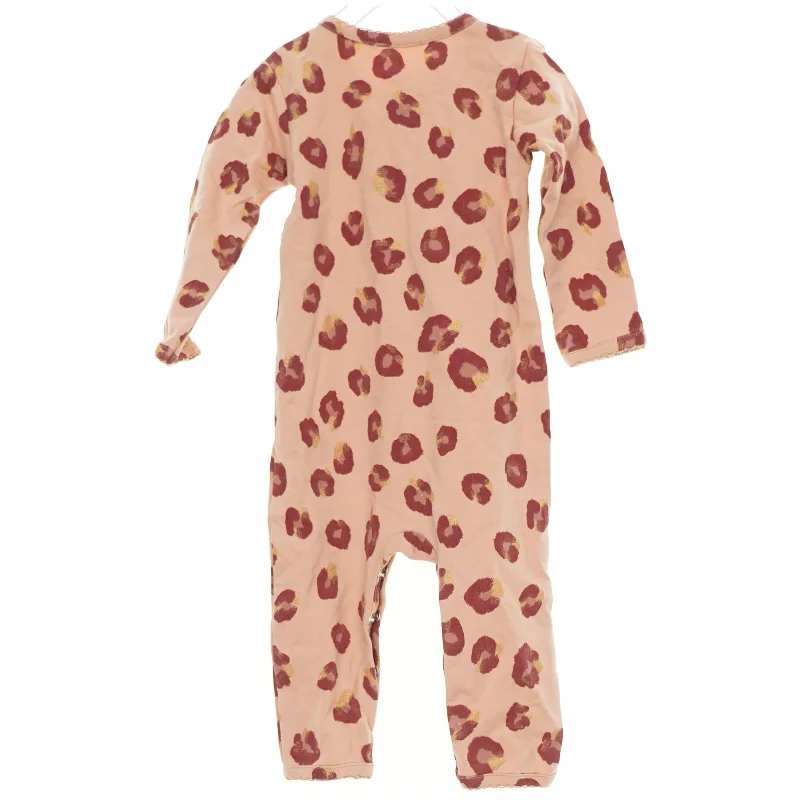 Sovedragt fra Sofie Schnoor (str. 68 cm)